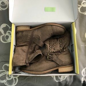 Cathy Jean studded boots